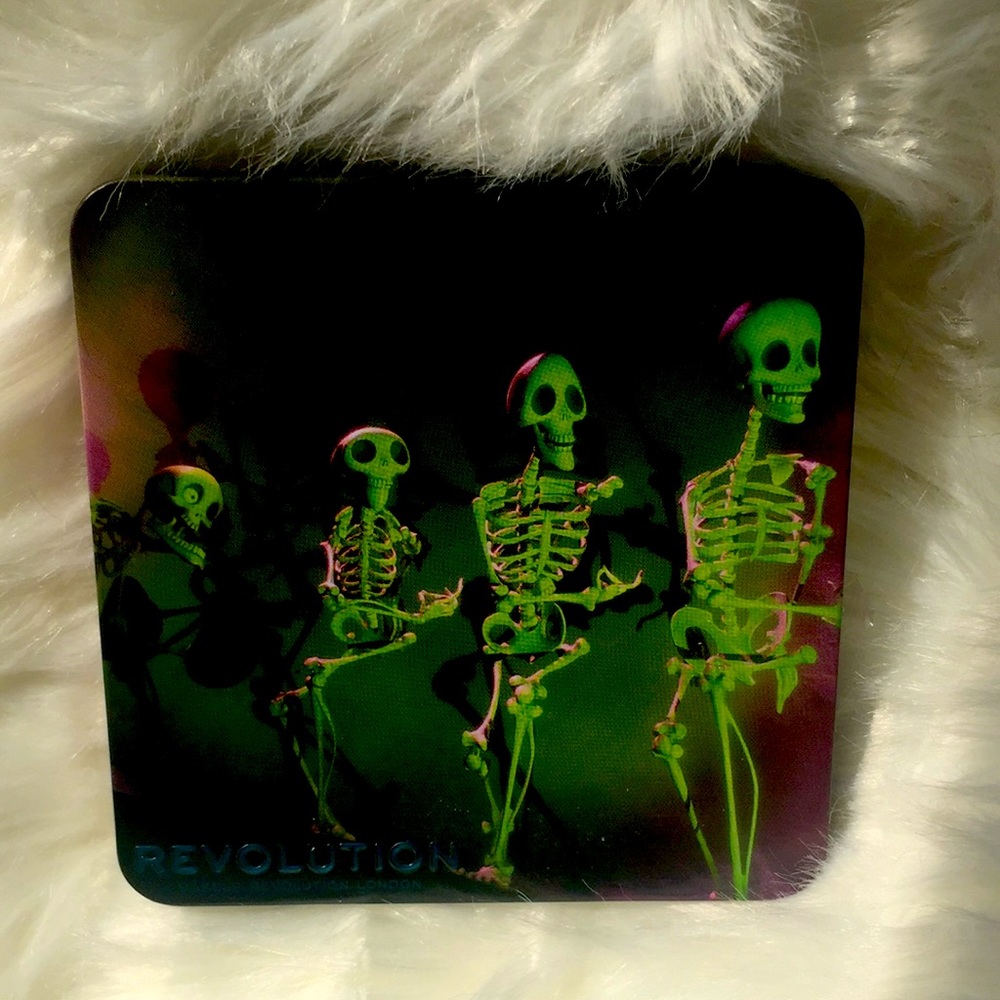 New!  Never swatched!  CORPSE BRIDE GRAVE MISUNDERSTANDING eyeshadow palette - Picture 4 of 16